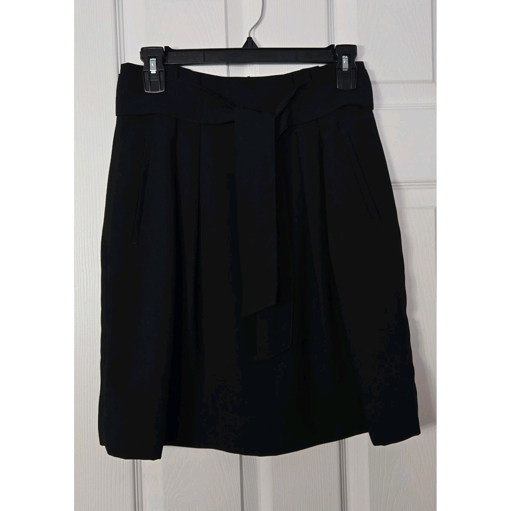 H&M Women's Black Skirt Size 4 With Pockets Above‎ Knee